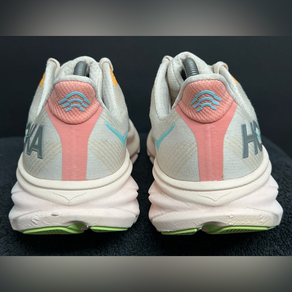 Hoka Women's Clifton 9 Lace Up Athletic Shoes Vanilla/Astral SIZE 10 D WIDE - Picture 7 of 12